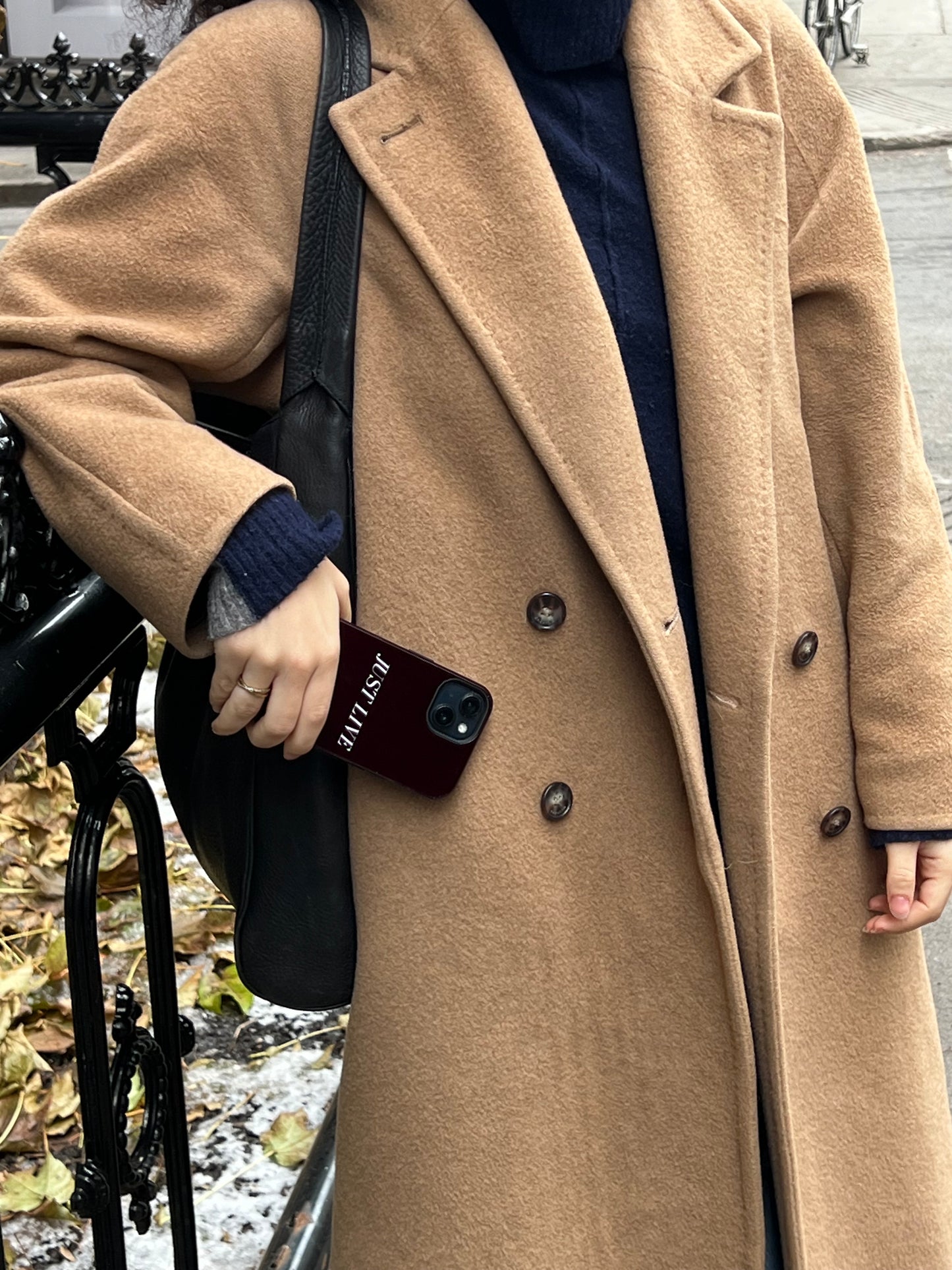 'Black ease' phone case